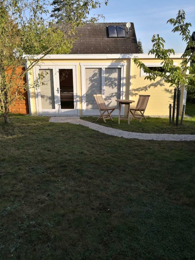 25 Qm Holz Bungalow, Garten-Grill, Gehoben, Optimiert, Massivholzbett 샬베우츠 외부 사진